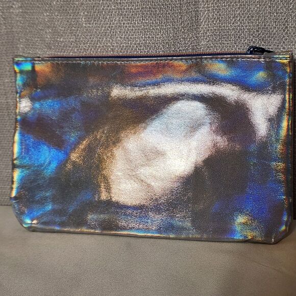 5/$20 Ipsy Cosmetic Makeup Travel Organizer Purse Organizer Silver Shiny - Picture 2 of 6